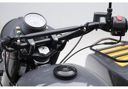 mOTO URAL SCRAMBLER, DETALLE barra manillar